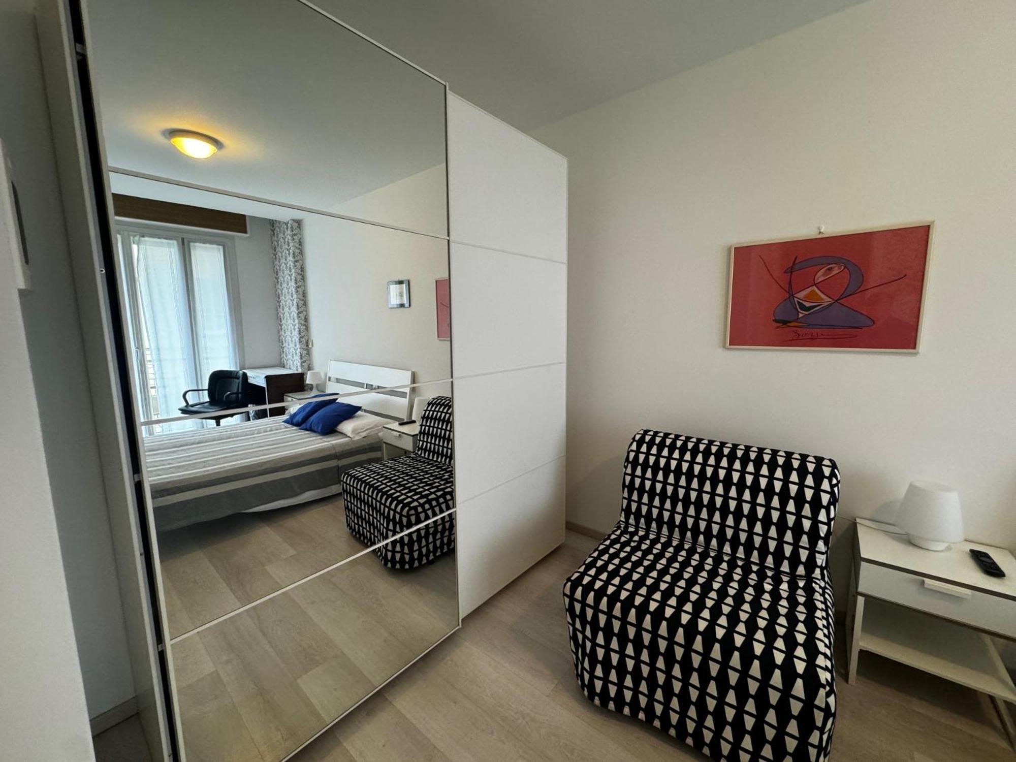Residenza Manzoni Como Centre Esterno foto