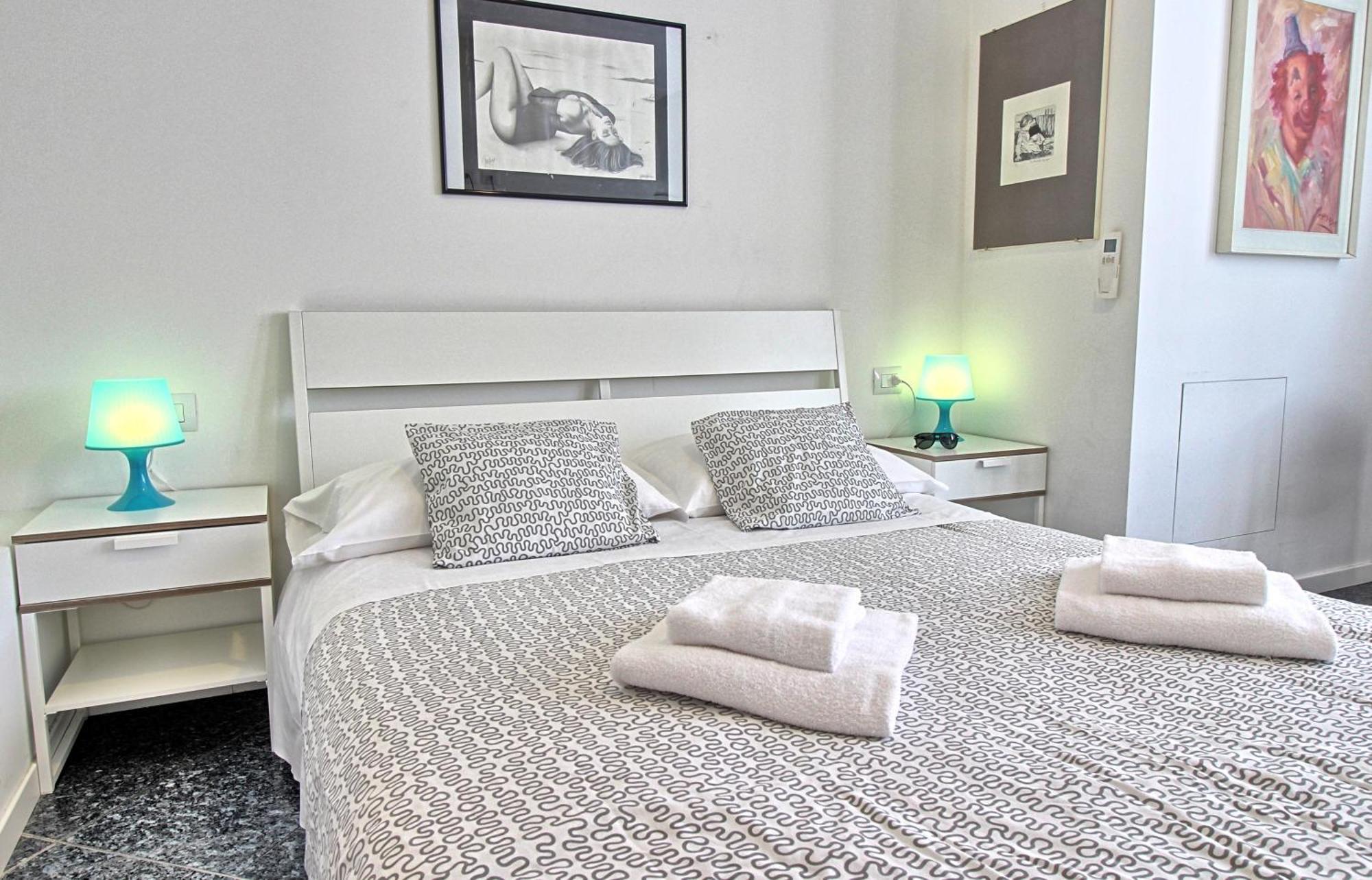 Residenza Manzoni Como Centre Esterno foto